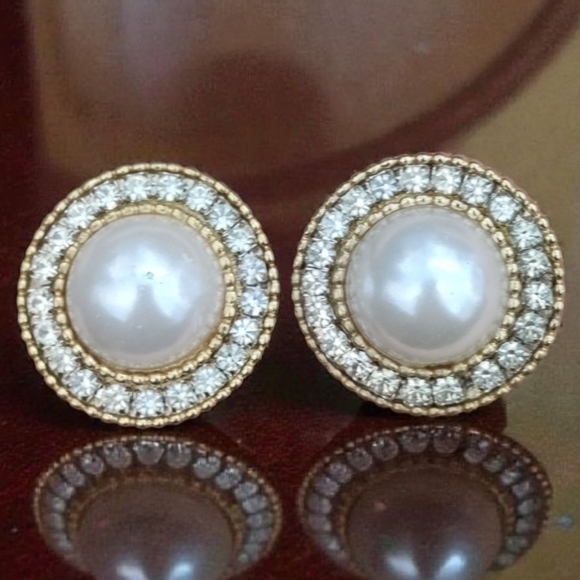 Vintage Jewelry - Large Vintage Pearl And Rhinestone Earrings